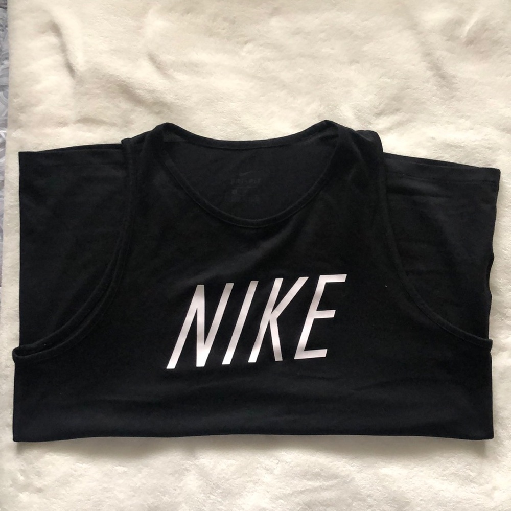 Nike workout tank top